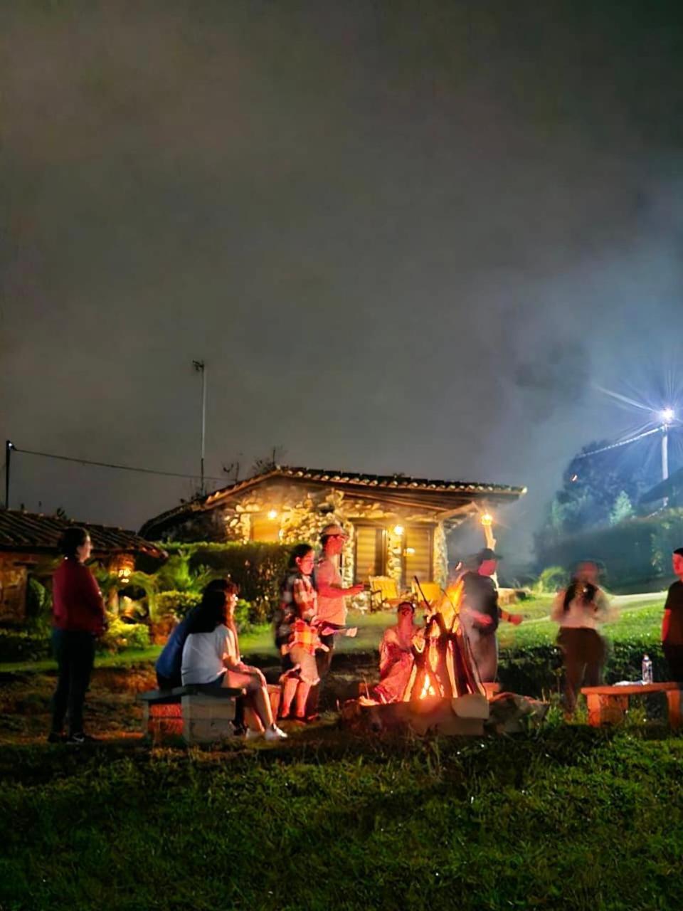 Cabanas Y Hostal Bonanza Mesa De Los Santos ロス・サントス エクステリア 写真